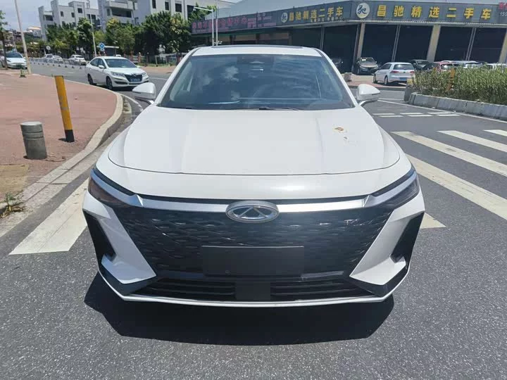 Chery Arrizo 8