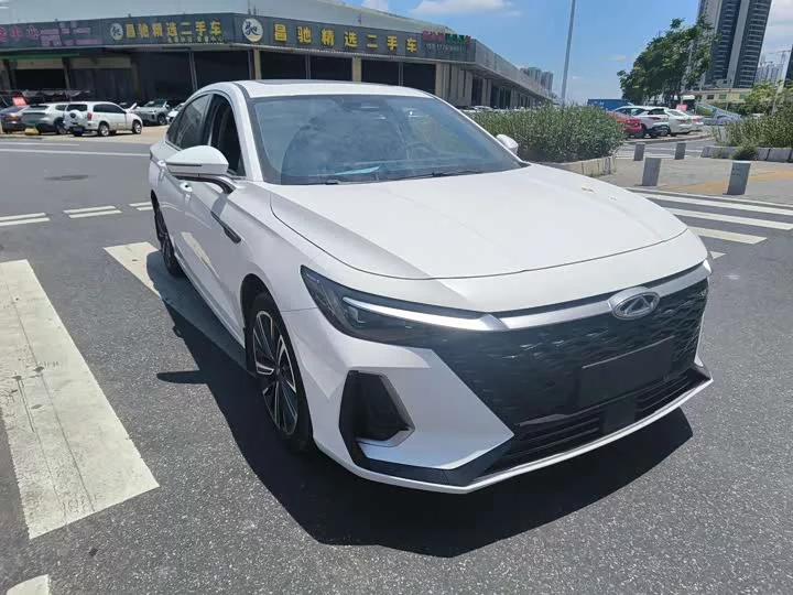 Chery Arrizo 8