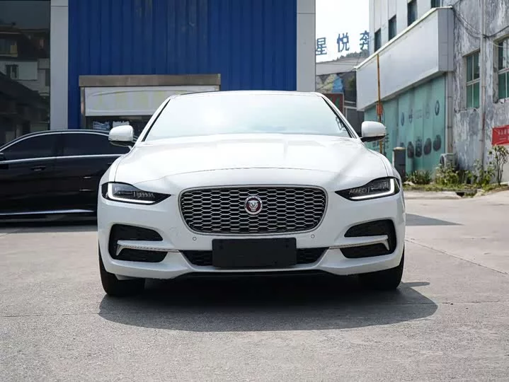 Jaguar XEL