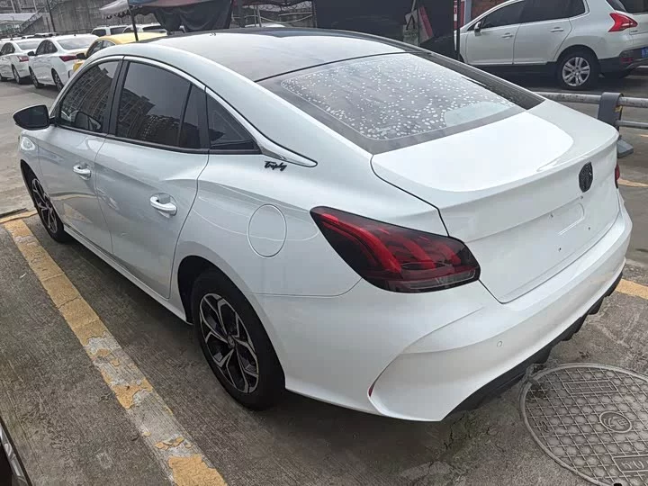 MG 5