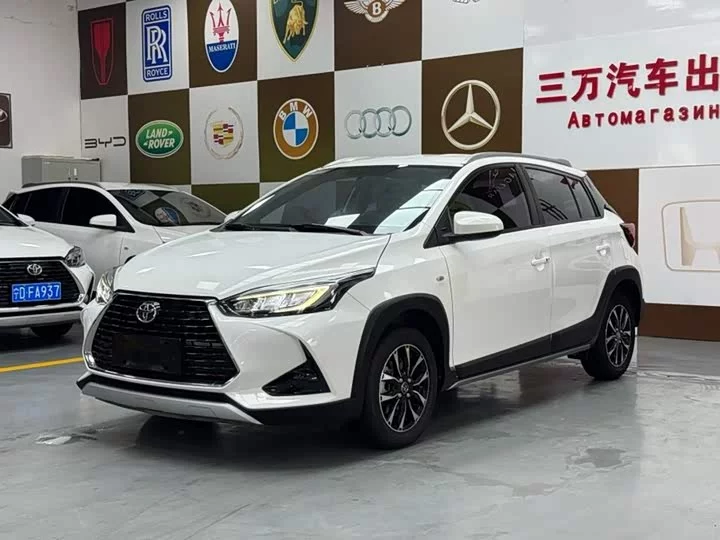 Toyota Yaris L