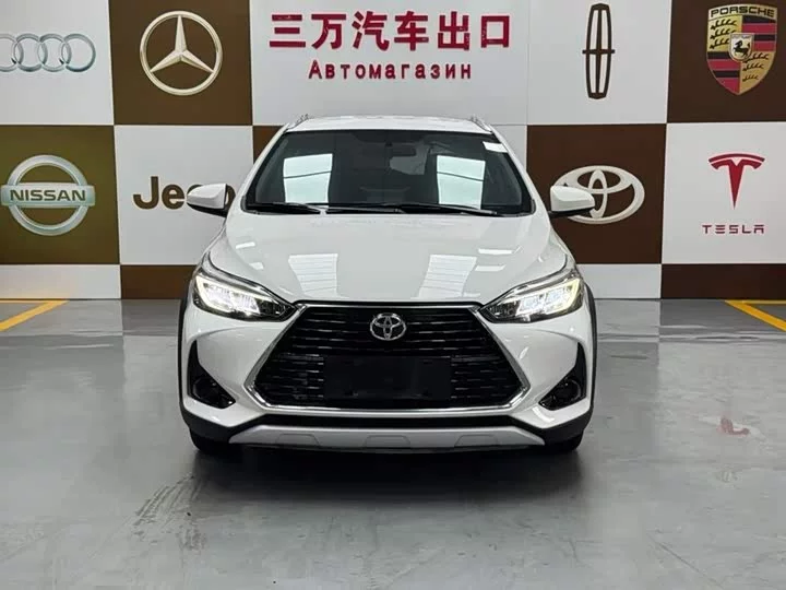 Toyota Yaris L