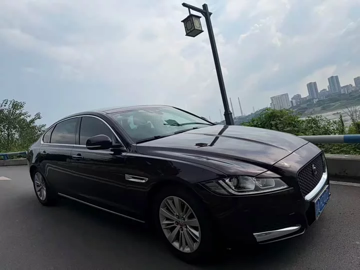 Jaguar XFL