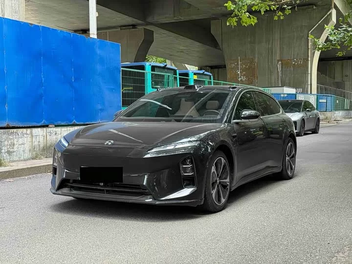 NIO ET5T