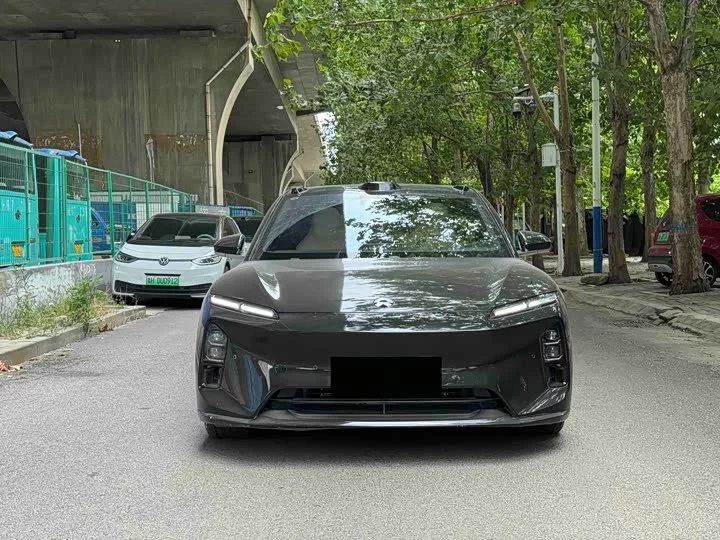 NIO ET5T