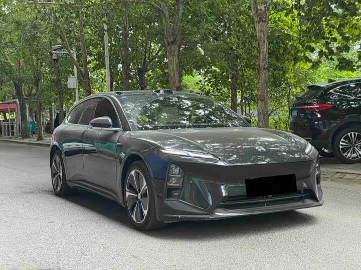 NIO ET5T