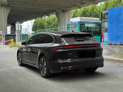 NIO ET5T