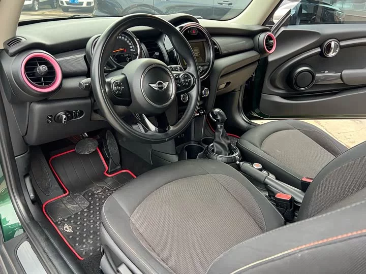 MINI 
