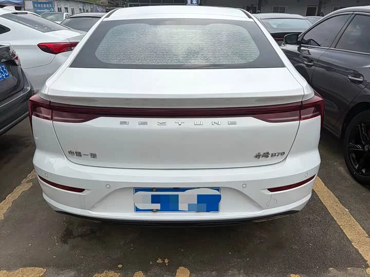 FAW Besturn B70