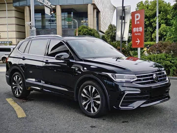 Volkswagen Tiguan L