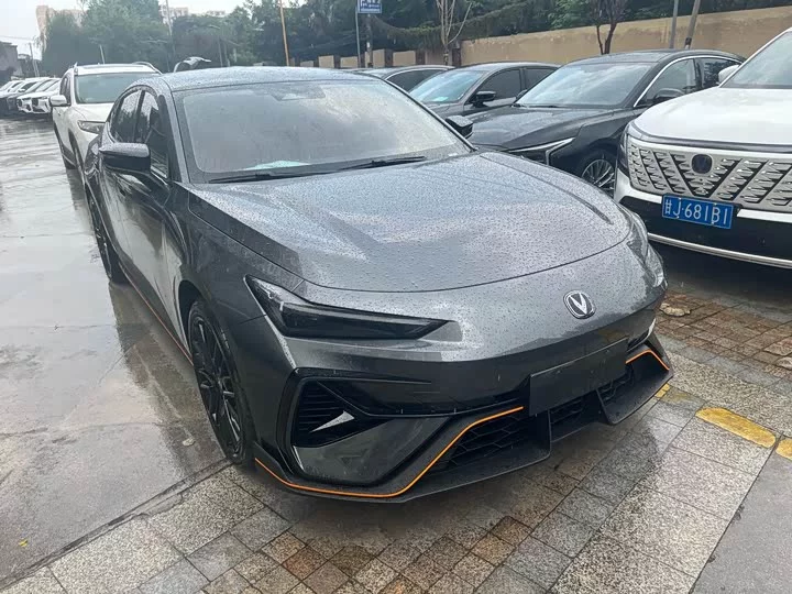 Changan UNI-V