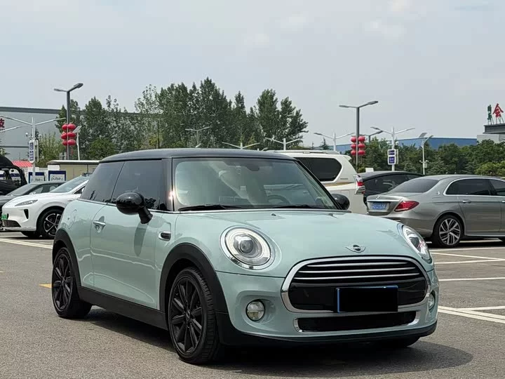 MINI 