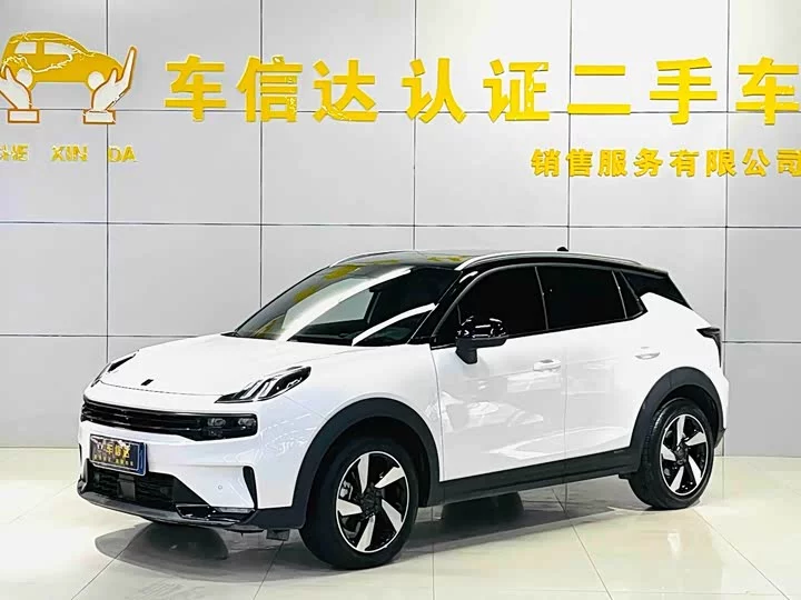 Lynk & Co 06