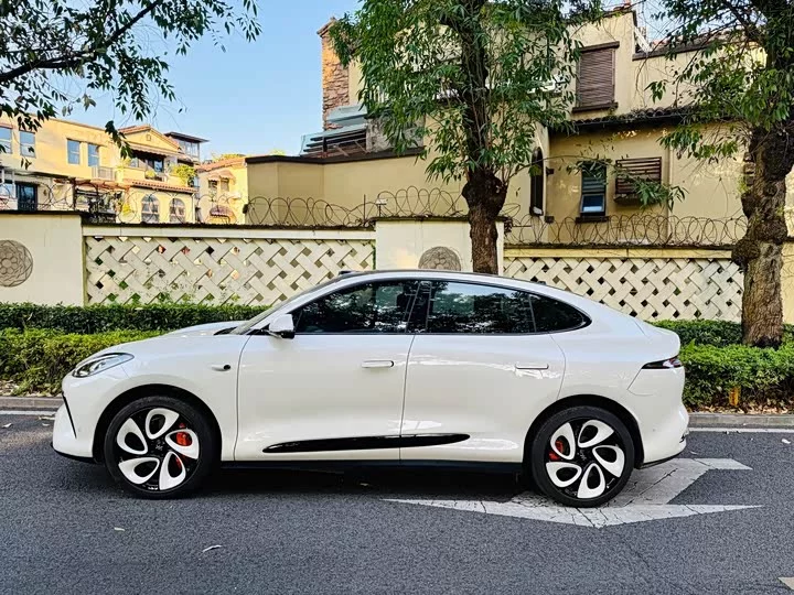 Zhiji LS6