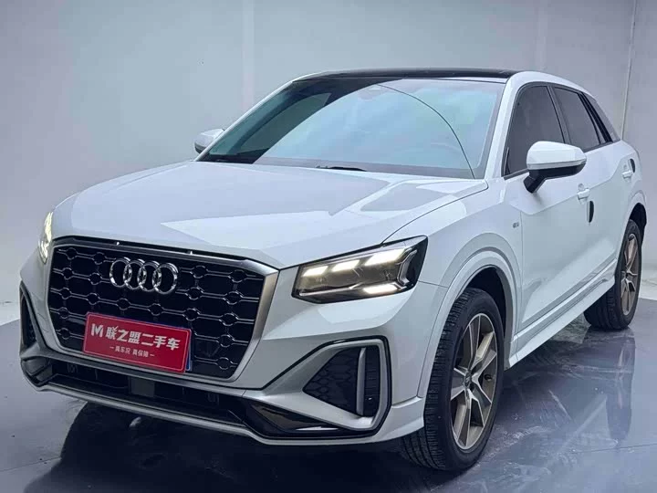 Audi Q2L