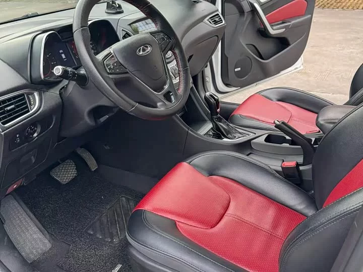 Chery Arrizo 5