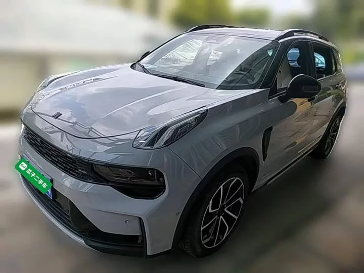 Lynk & Co 01