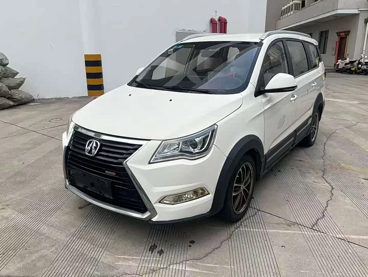 BAIC M60