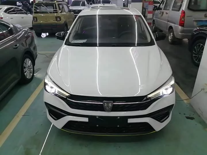 Roewe i5
