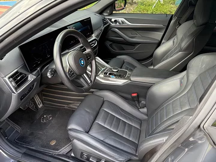 BMW i4