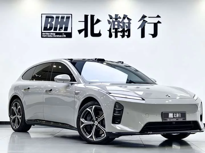 NIO ET5T