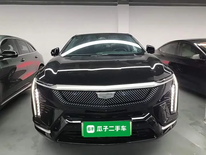 Cadillac IQ Aoge