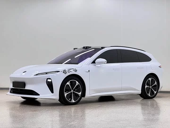 NIO ET5T