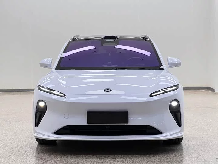 NIO ET5T