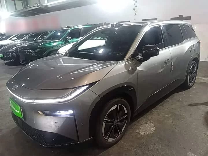 Toyota Bozhi 3X