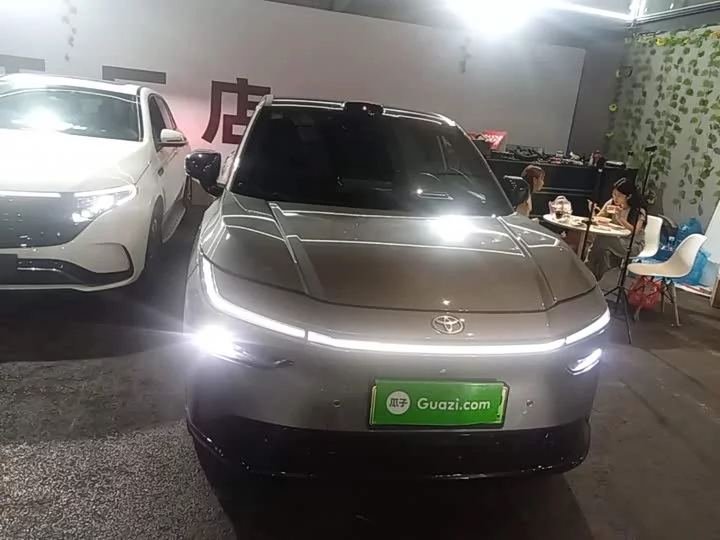Toyota Bozhi 3X