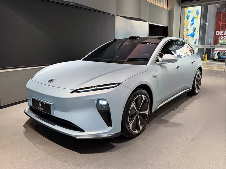 NIO ET5T