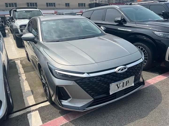 Chery Arrizo 8