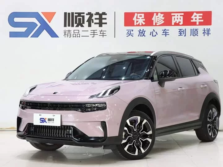 Lynk & Co 06