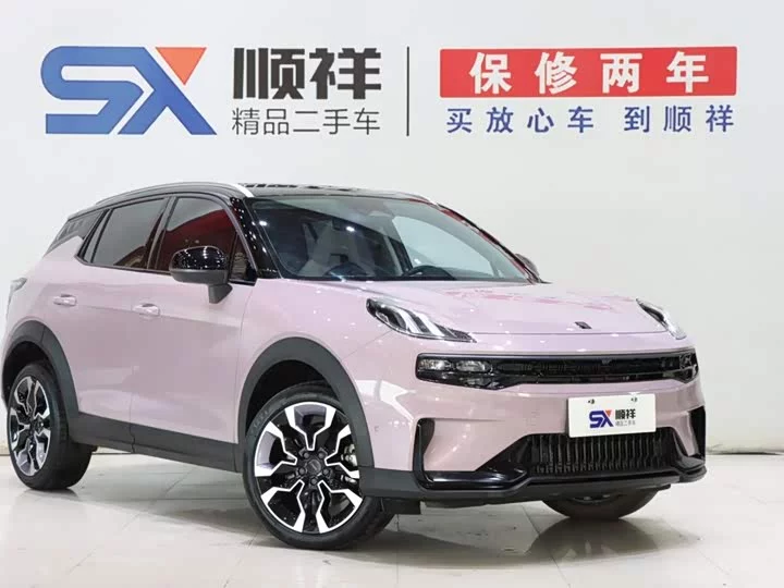Lynk & Co 06
