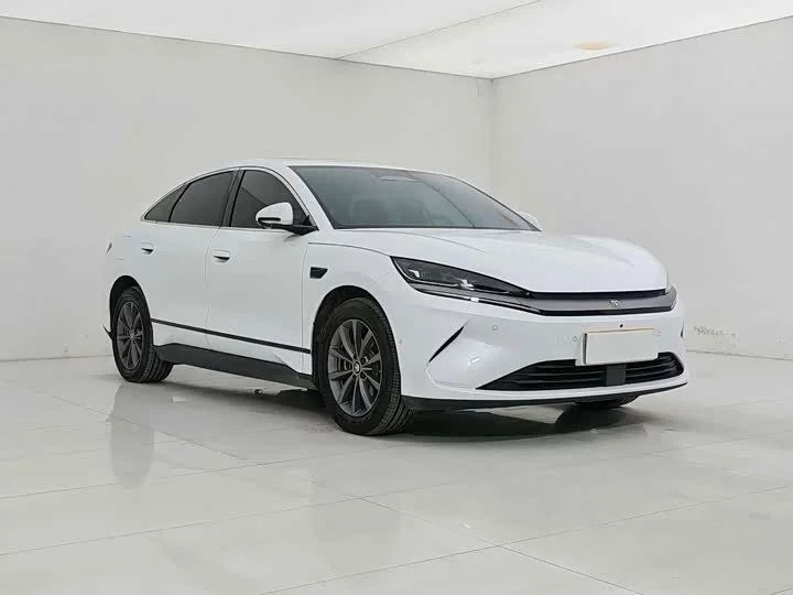 BYD Qin L