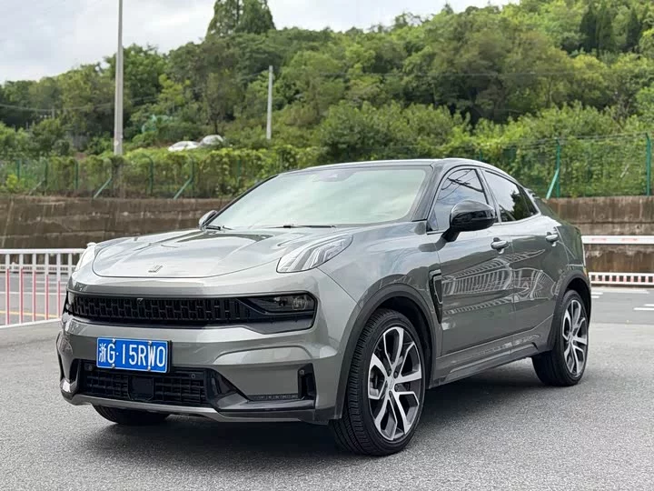 Lynk & Co 05