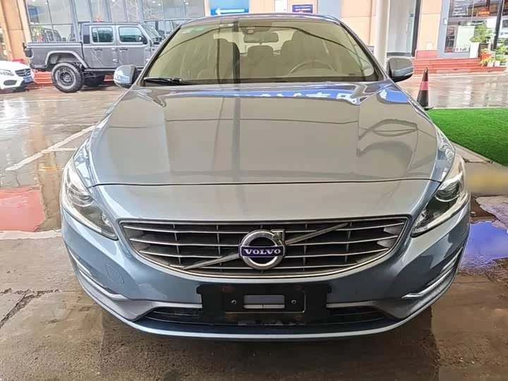 Volvo S60