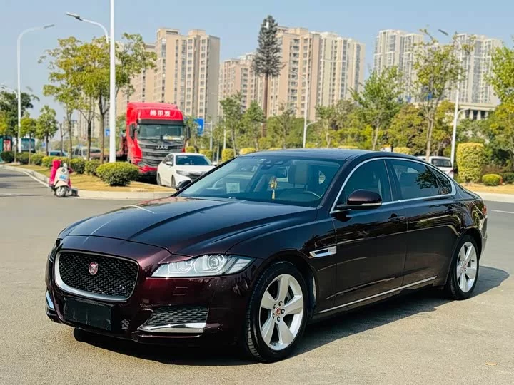 Jaguar XFL