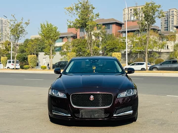 Jaguar XFL