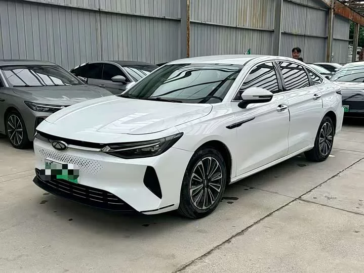 Chery Fengyun A8