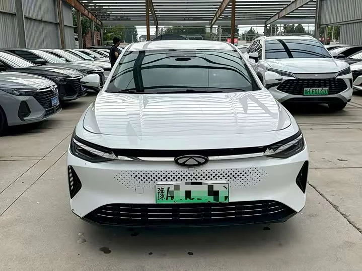 Chery Fengyun A8