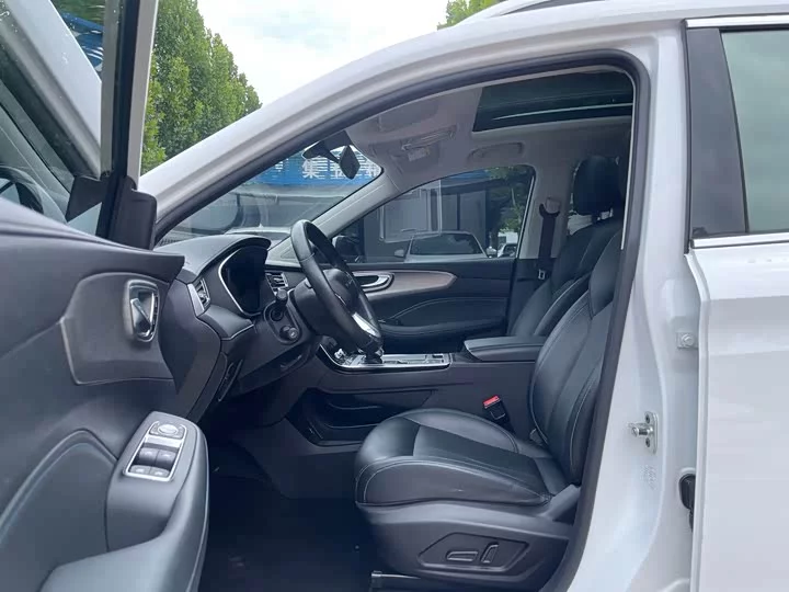 Roewe RX5