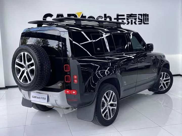 Land Rover guard