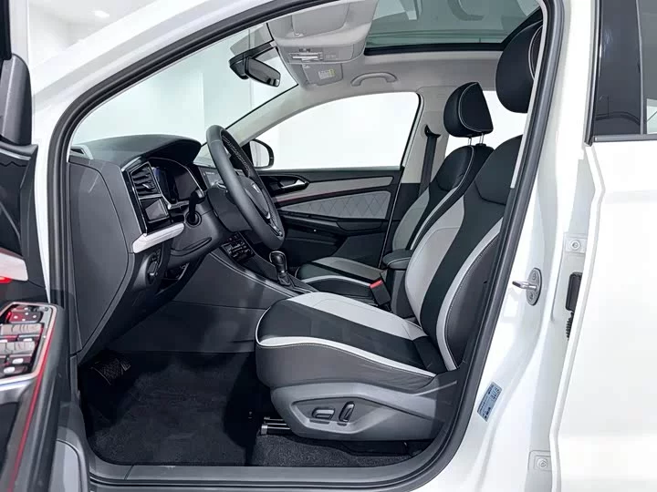 Jetta VS7