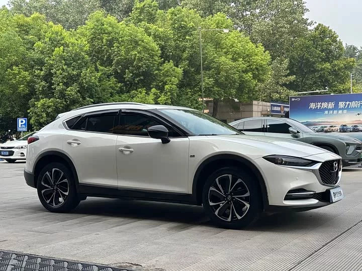 Mazda CX-4
