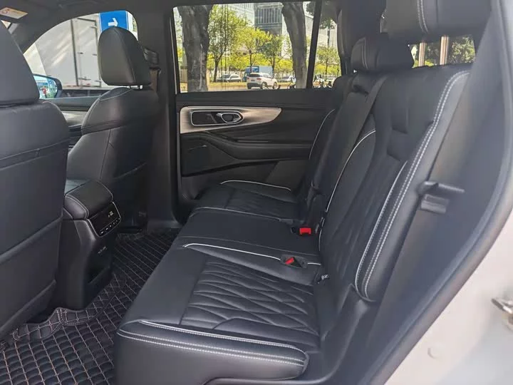 GAC Trumpchi GS8