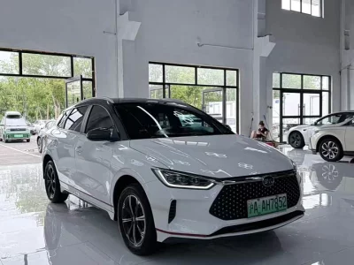 BYD e2