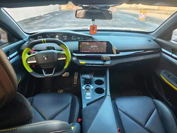 Changan UNI-V