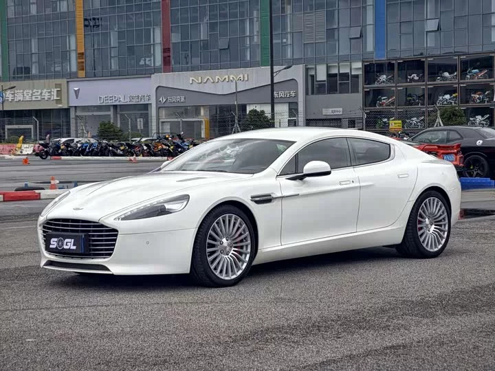 Aston Martin Rapide