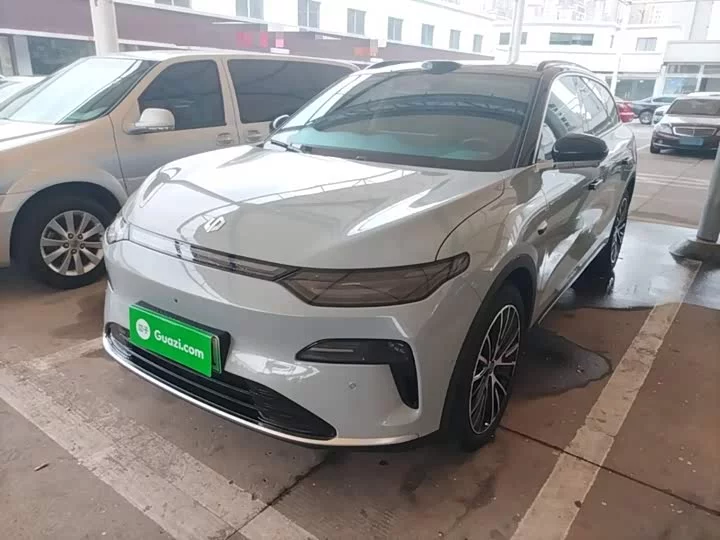 Leapmotor Zero running C11